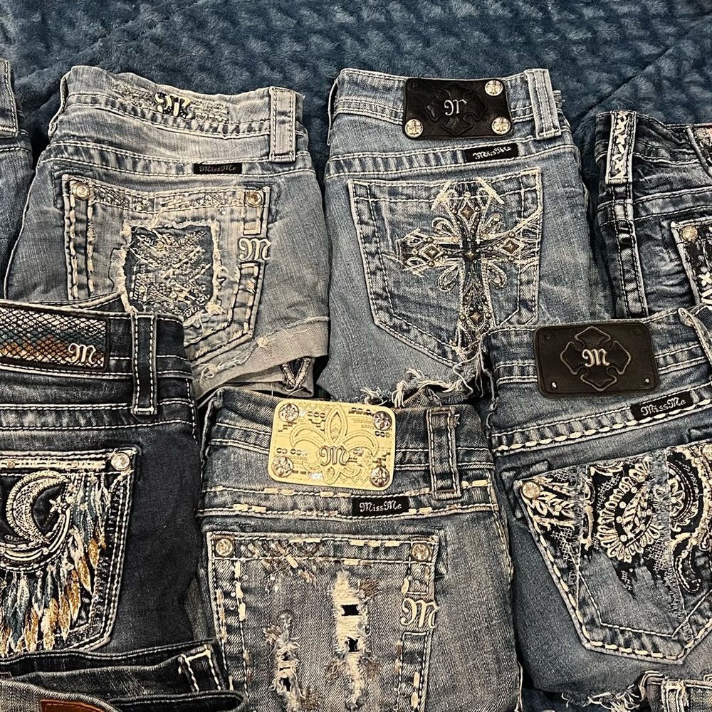 Not for sale Miss Me & BKE Cut off shorts - Picture 11 of 11